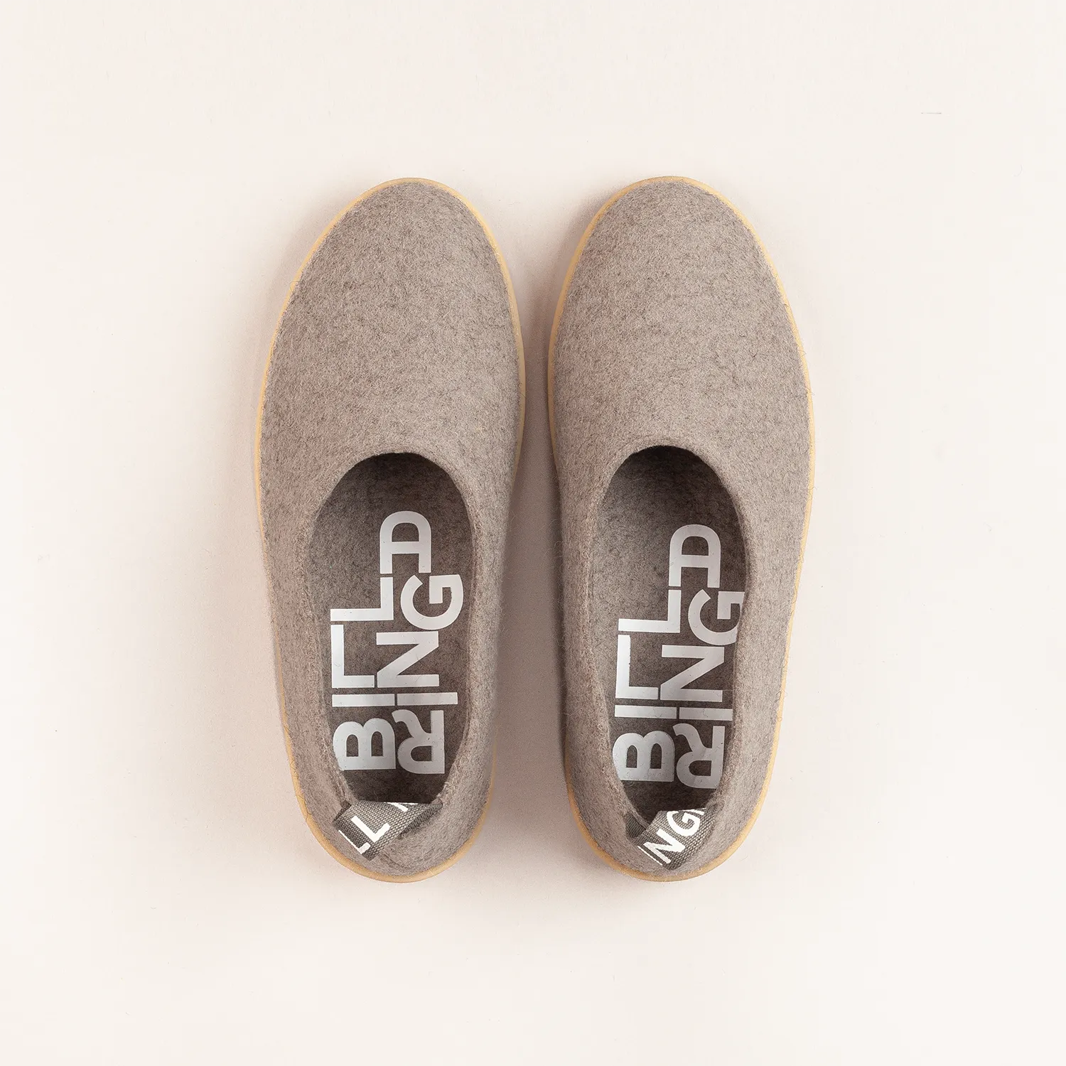 Flat Calgary - Color Taupe